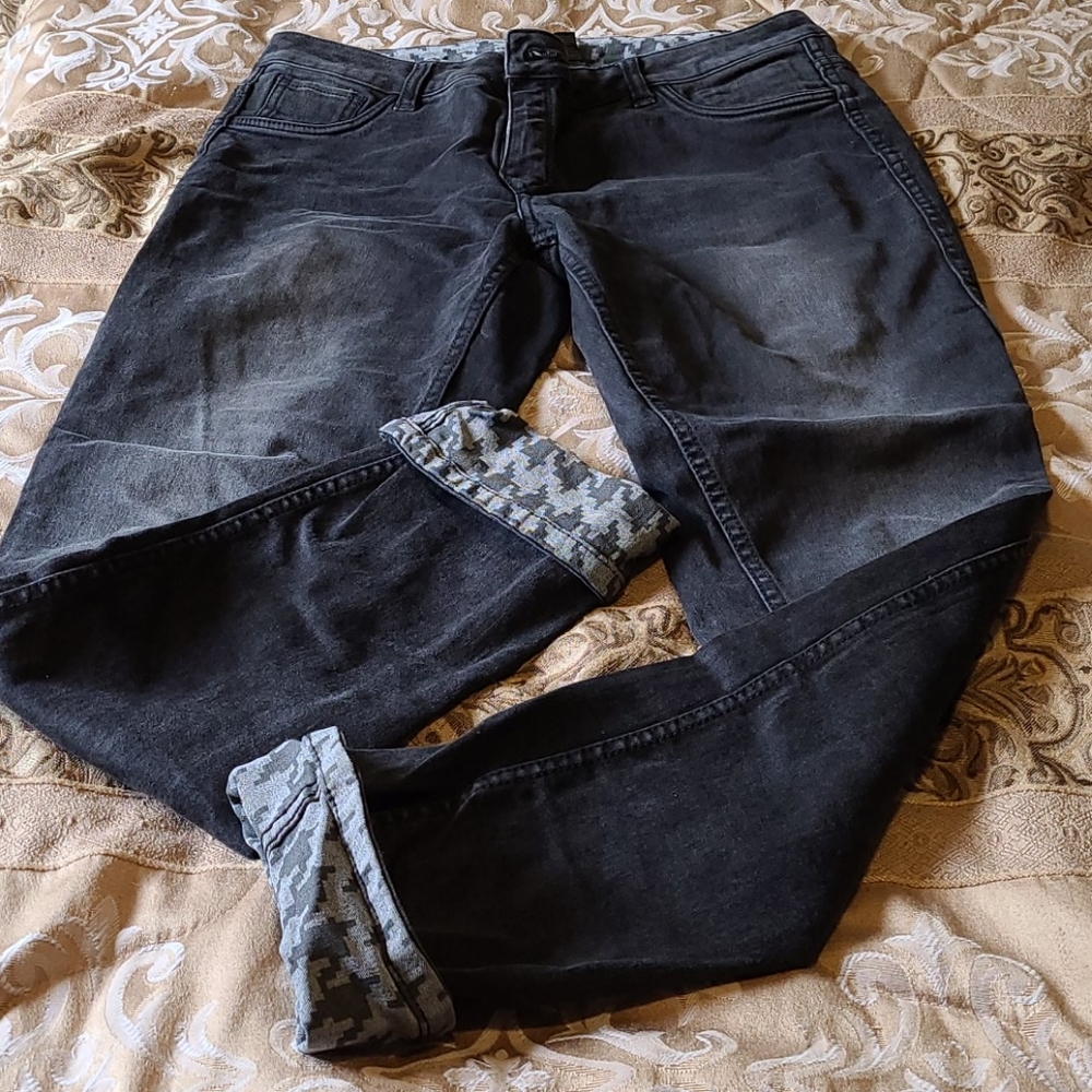 Ladies reversible fashion jeans never worn